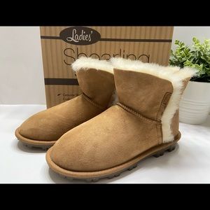 NEW Kirkland Ladies' Shearling Sheepskin Short Boot Chestnut 7,8,9,10